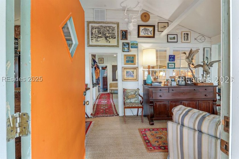 11 Whiting Street is the quintessential Brighton Beach cottage - photo 6
