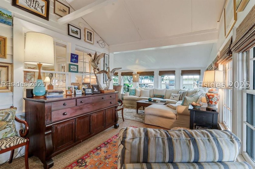 11 Whiting Street is the quintessential Brighton Beach cottage - photo 7