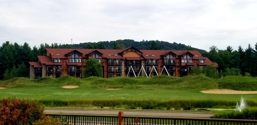 Ready to be a part of the Wisconsin Dells Waterpark Resort - photo 21