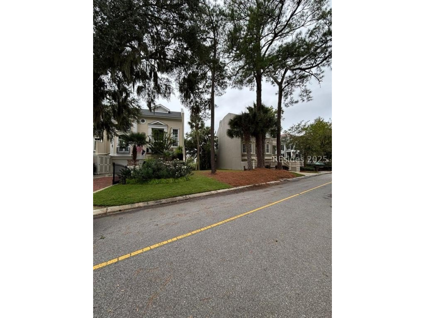 What an opportunity to build your perfect townhome in the - photo 2