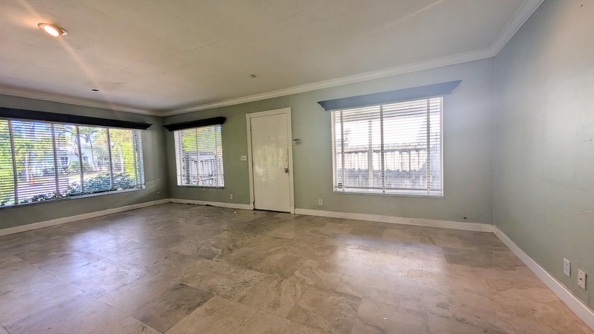 Great opportunity to own a 2-bedroom, 2-bath home in a highly - photo 10