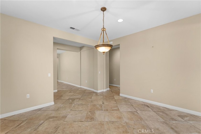 Beautifully maintained over 1800 sq home located in the 55+ - photo 9