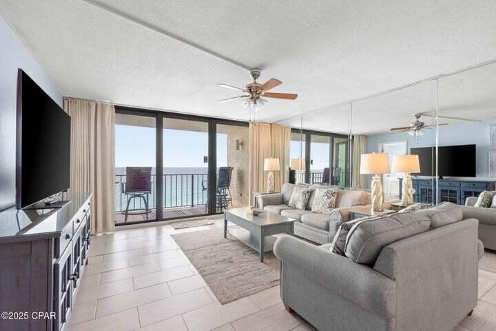 GULF-FRONT BEDROOM | PENTHOUSE | ROOFTOP DECK | A stylish - photo 5