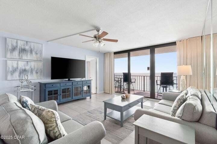GULF-FRONT BEDROOM | PENTHOUSE | ROOFTOP DECK | A stylish - photo 6