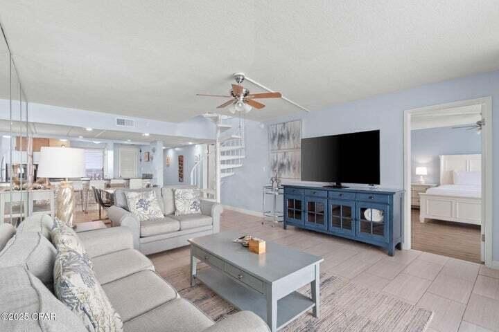 GULF-FRONT BEDROOM | PENTHOUSE | ROOFTOP DECK | A stylish - photo 8
