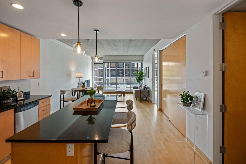 Wake up to beautiful sunrises in this bright, East-facing condo - photo 7