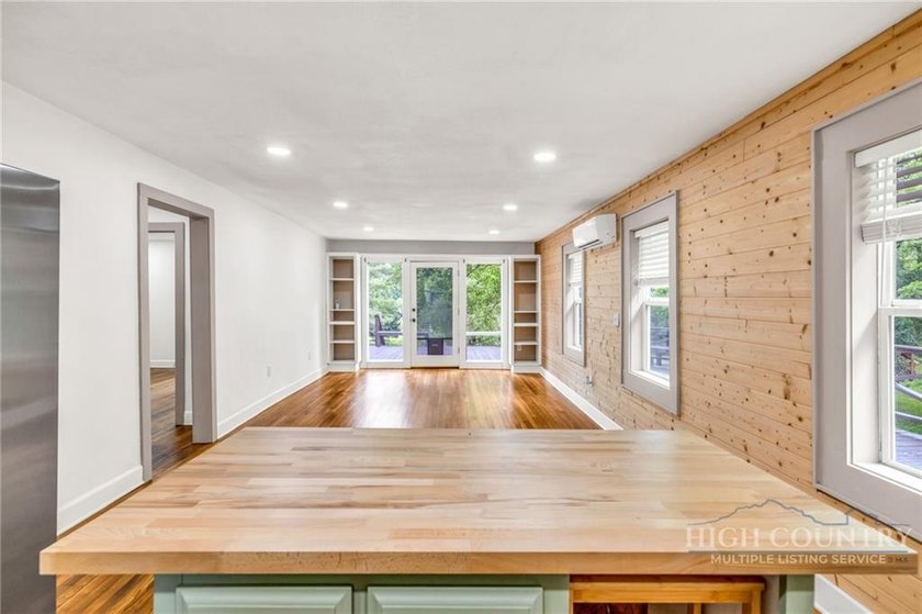 Welcome to this charming 2-bedroom, 2-bath Storybook Cottage - photo 15