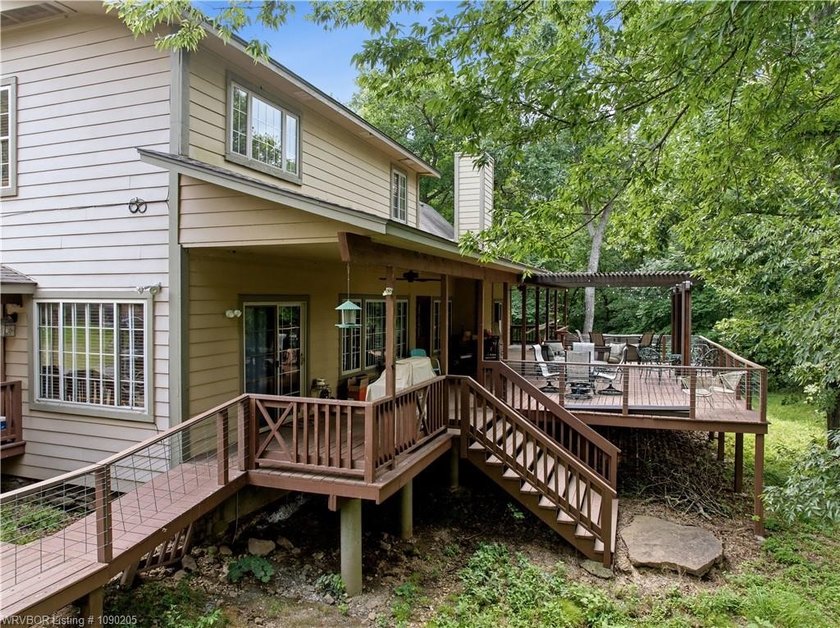 Only a few miles to Burnt Cabin Marina! Beautiful home secluded - photo 32