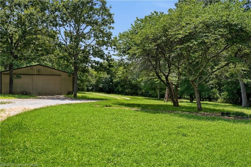 Only a few miles to Burnt Cabin Marina! Beautiful home secluded - photo 42