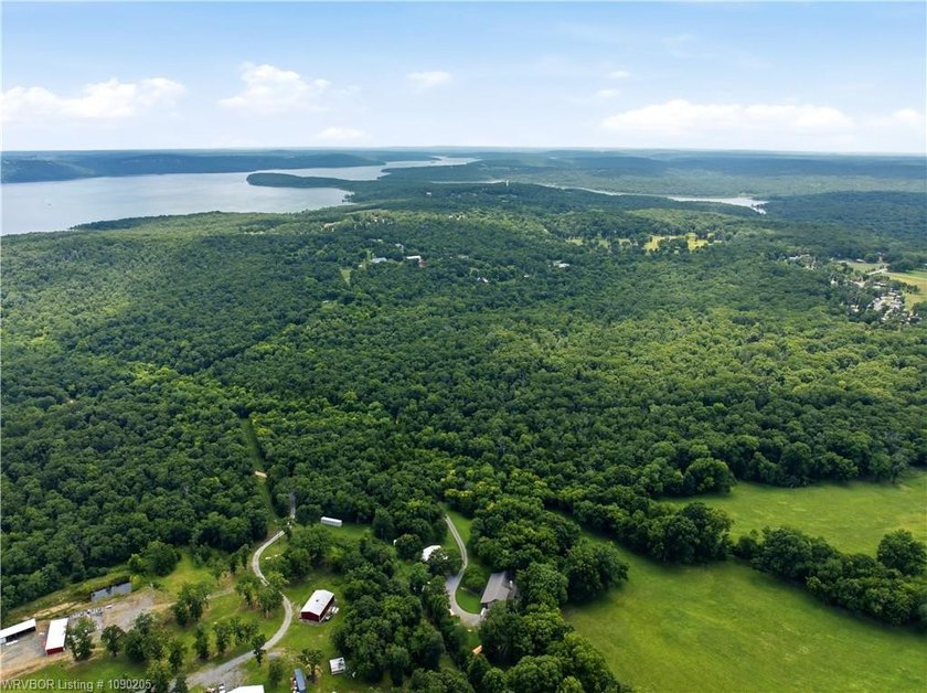 Only a few miles to Burnt Cabin Marina! Beautiful home secluded - photo 48