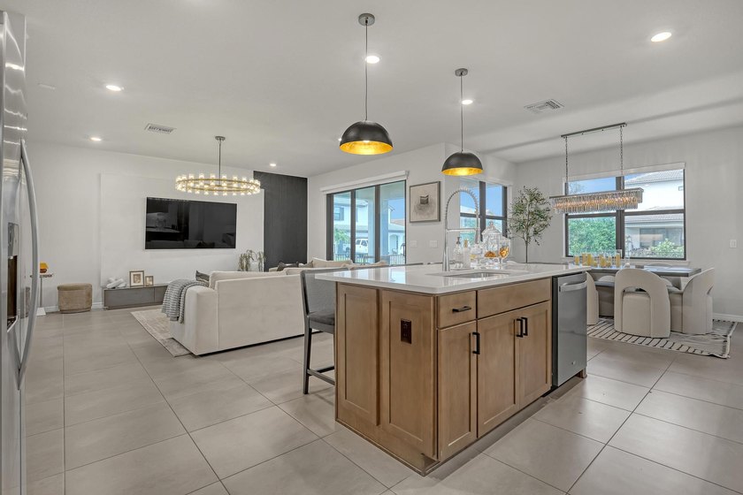Stunning 2023-built 5-bedroom retreat in the gated community of - photo 15