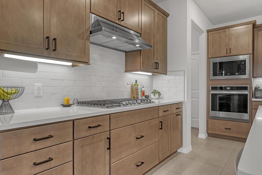 Stunning 2023-built 5-bedroom retreat in the gated community of - photo 16