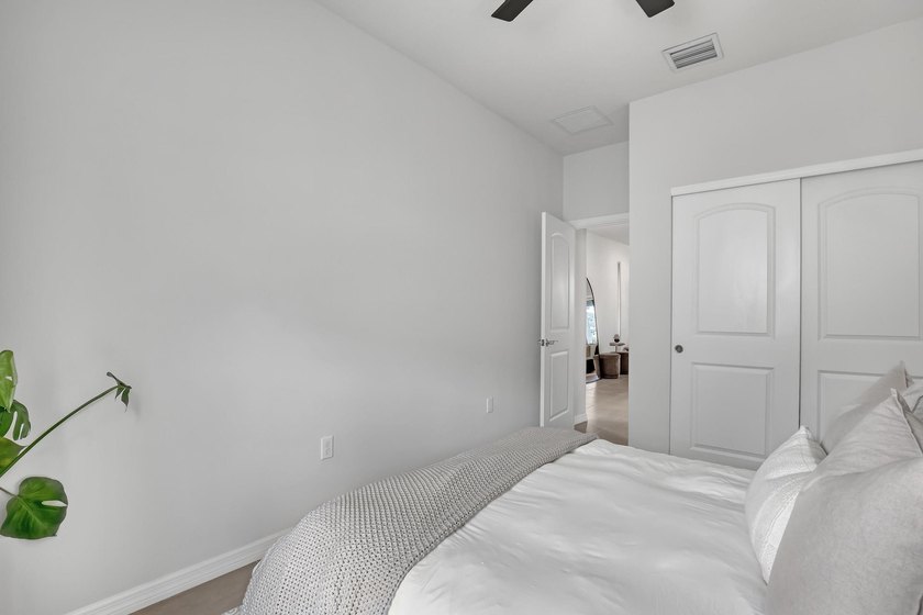 Stunning 2023-built 5-bedroom retreat in the gated community of - photo 41