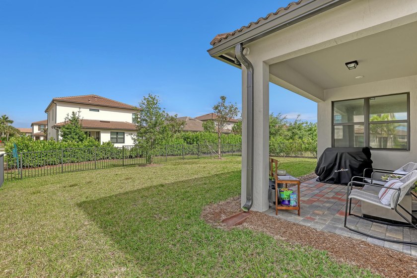 Stunning 2023-built 5-bedroom retreat in the gated community of - photo 46