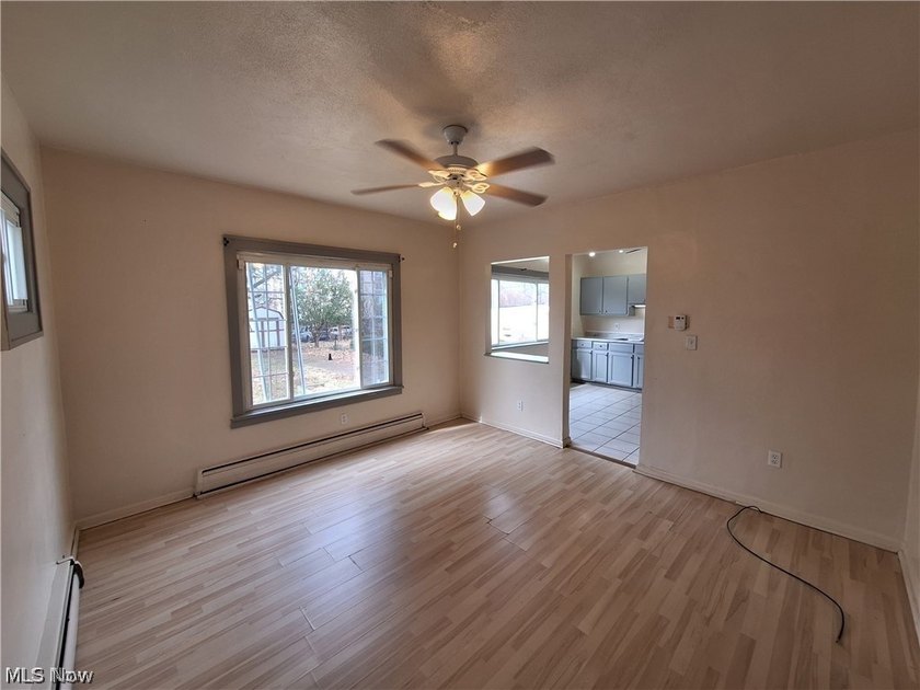 This updated single family colonial home features 3 bedrooms,1 - photo 6