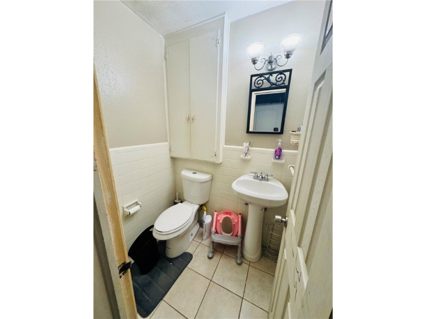 Great investment opportunity! This 3-bedroom, 1.5-bath home is - photo 12