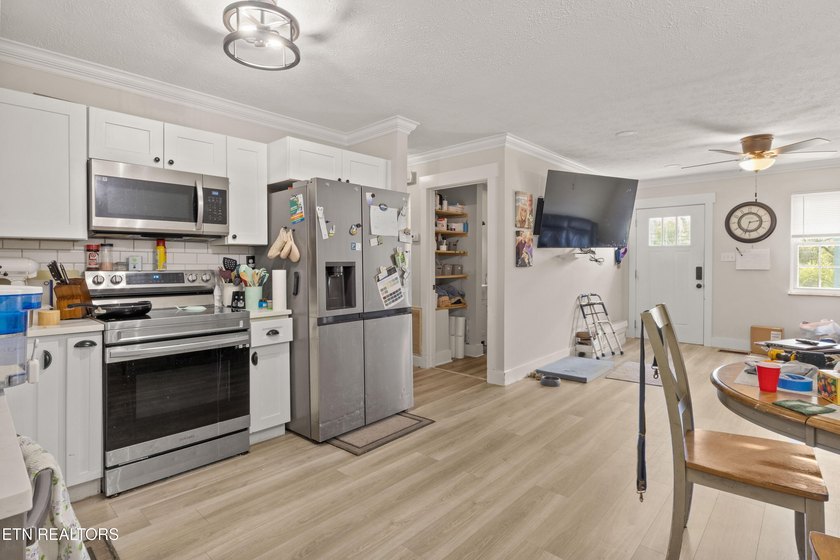 This property is great for a variety of uses. Investors - photo 12