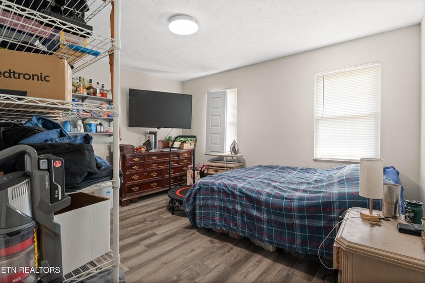 This property is great for a variety of uses. Investors - photo 18