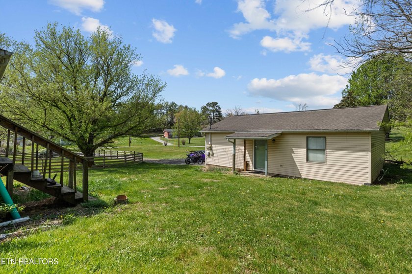 This property is great for a variety of uses. Investors - photo 31