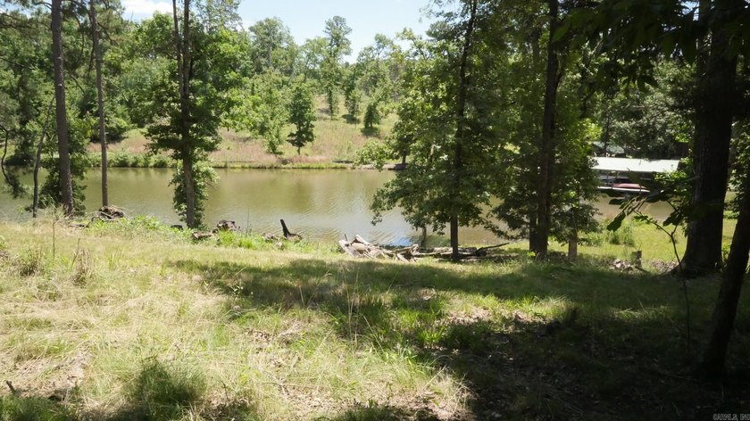 129 Ft of Lake Hamilton Waterfront | Build-Ready .75-Acre Lot | - photo 37