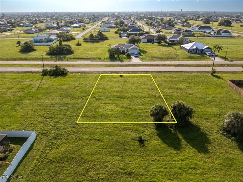 Prime Commercial Lot with High Visibility on El Dorado Blvd N! - photo 3