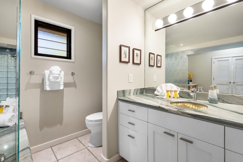 Discover the perfect blend of space, comfort, and island living - photo 11