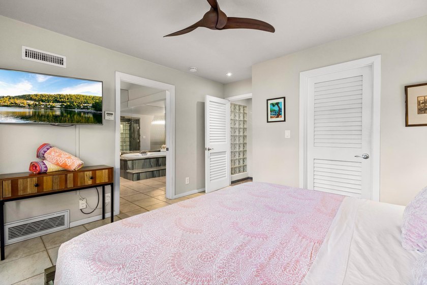 Discover the perfect blend of space, comfort, and island living - photo 19