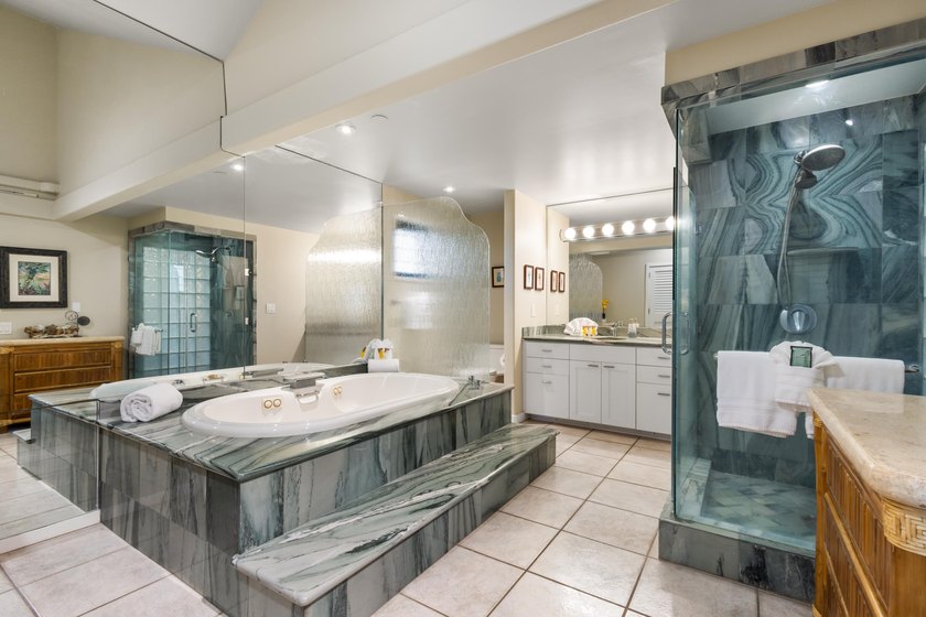 Discover the perfect blend of space, comfort, and island living - photo 35