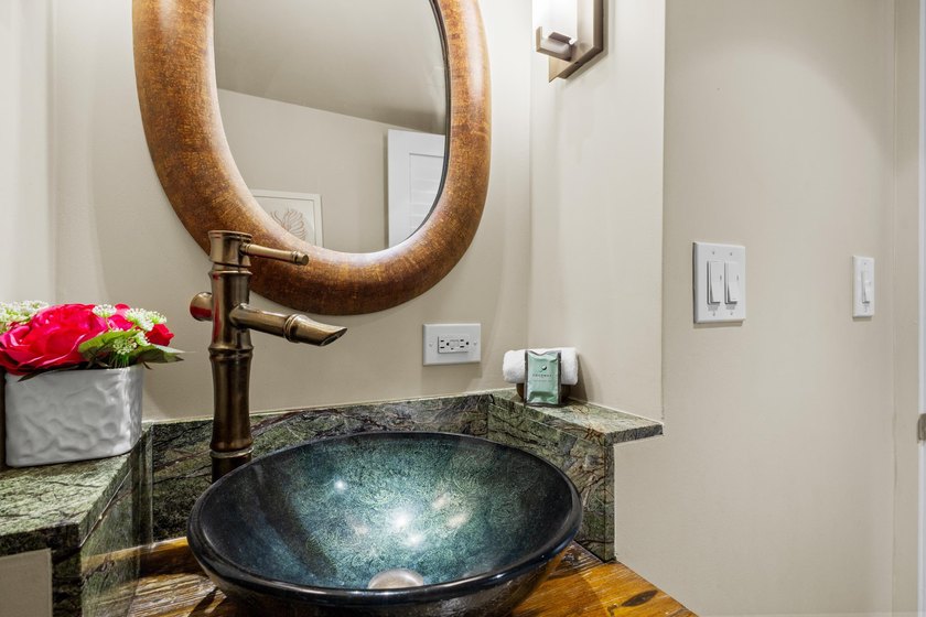 Discover the perfect blend of space, comfort, and island living - photo 36