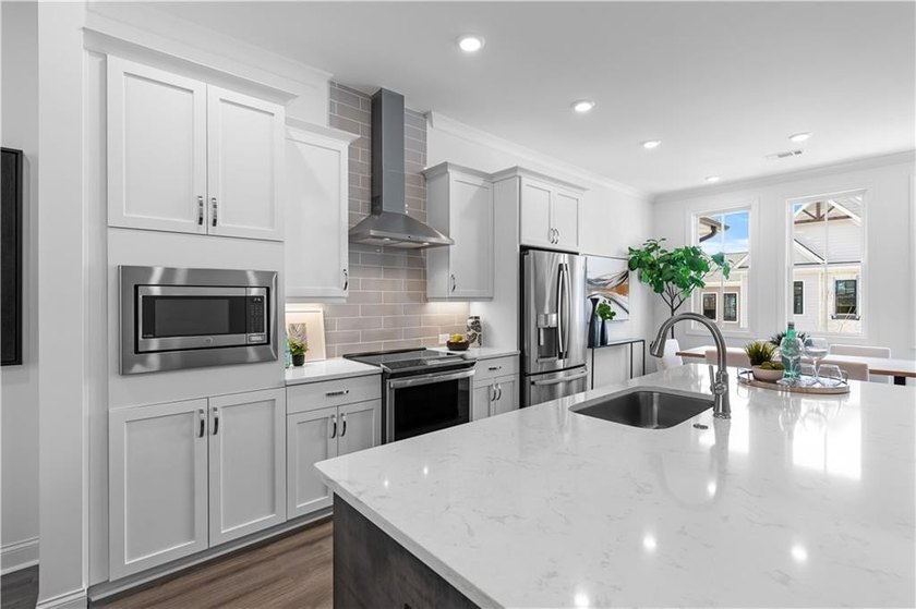 HOME OF THE MONTH!! Last CASCADE floor plan in the entire - photo 6