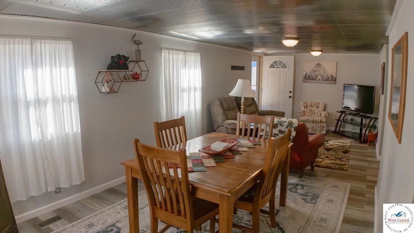 Take a look at this extremely well maintained and fully - photo 8