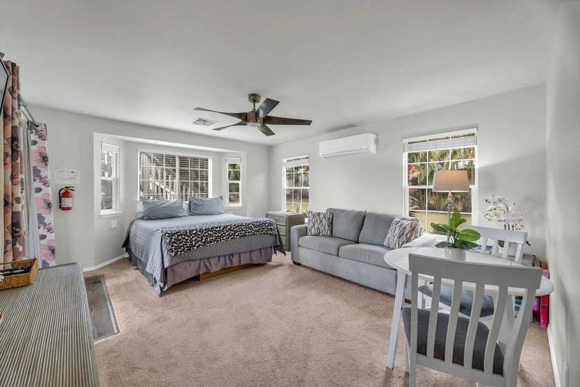 Originally constructed as the neighborhood developer's custom - photo 11
