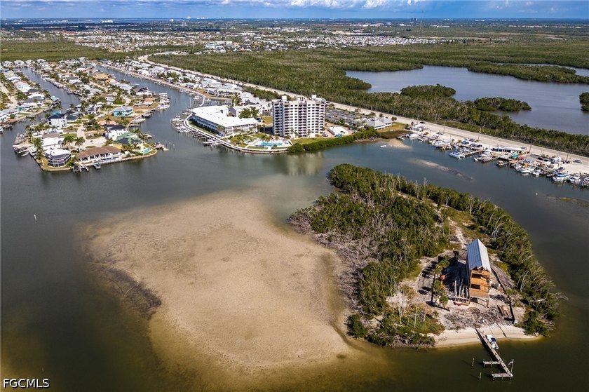 Large Dock and Covered Parking Space are includede by Boat, Come - photo 44
