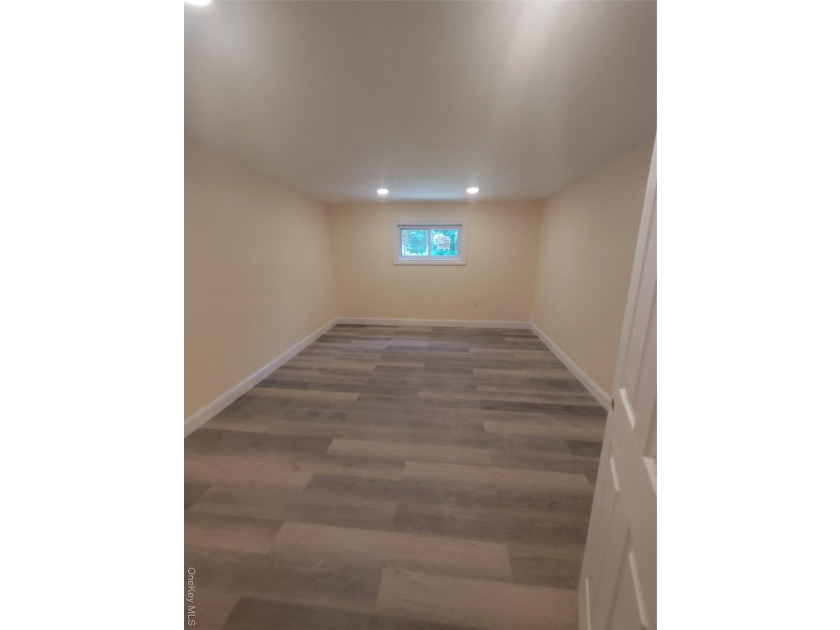 Sold AS IS seller makes no representations, buyers to do due - photo 7