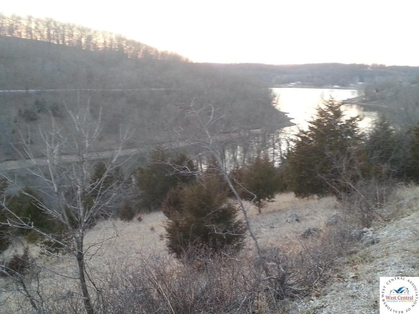 A wonderful and unique 6.3 acres of land with privacy and - photo 10