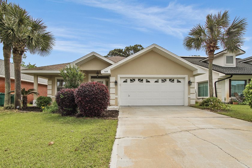 Welcome home! Located in the gated community of Emerald Lakes in - photo 32