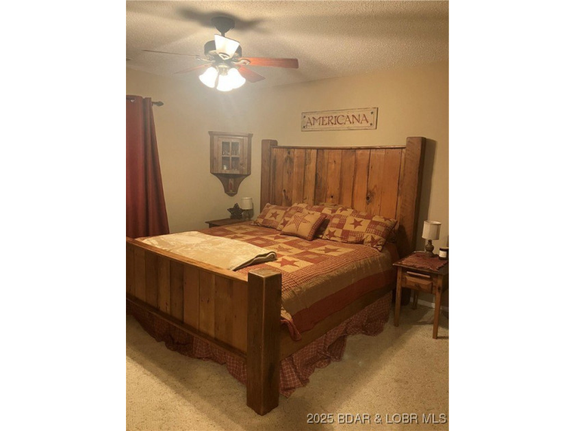 > A wall of windows and vaulted ceilings. Main level living! Big - photo 22