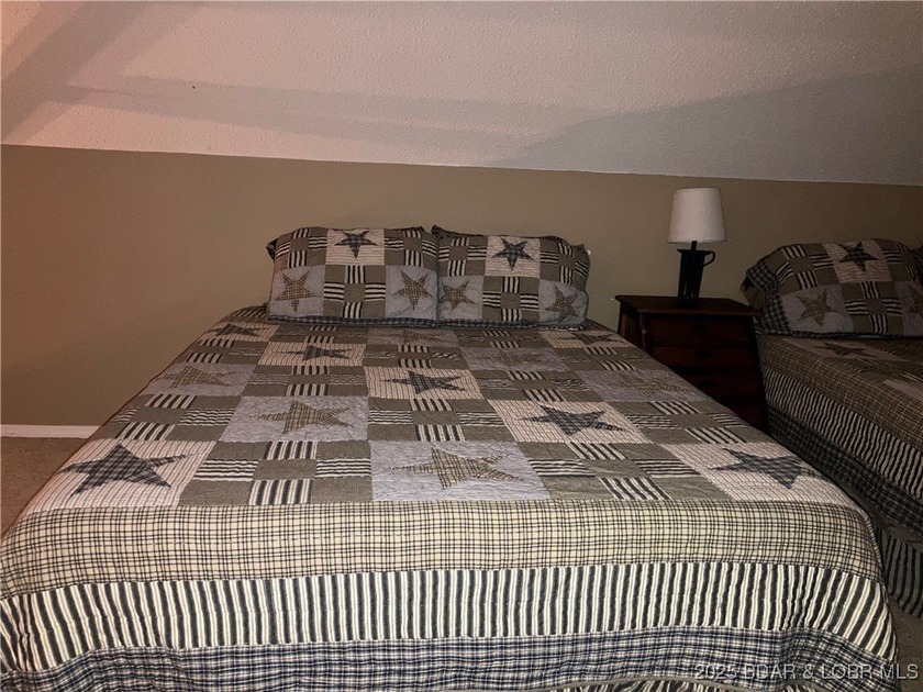 > A wall of windows and vaulted ceilings. Main level living! Big - photo 47