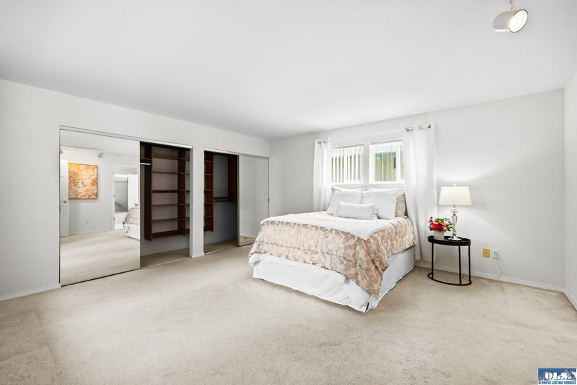 Welcome to this beautiful 2-bedroom + den, 2-bath condo in the - photo 21