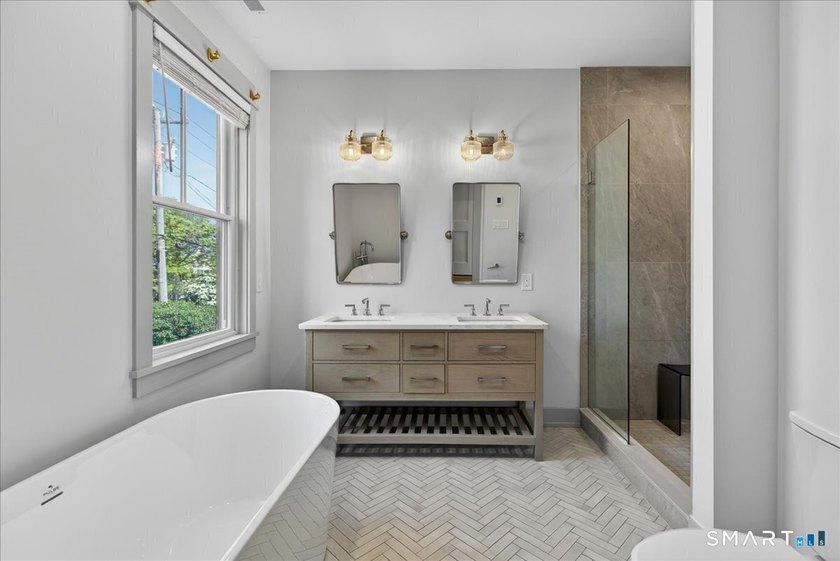 The downtown opportunity you've been waiting for is here! - photo 22