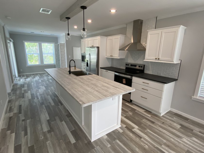 **3 MONTHS FREE LOT RENT-MUST CLOSE ON OR BEFORE 3/31/26** BRAND - photo 6
