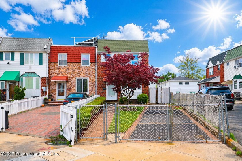 Welcome to 317 Hillman Ave, Staten Island-a beautifully - photo 3