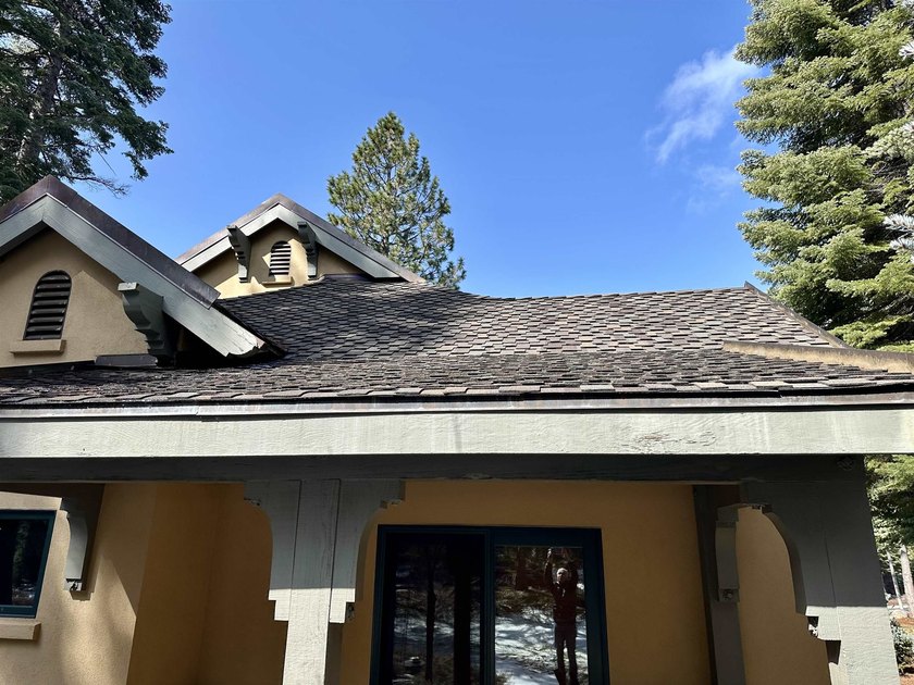 Stunning custom built home with a well thought out floor plan - photo 21