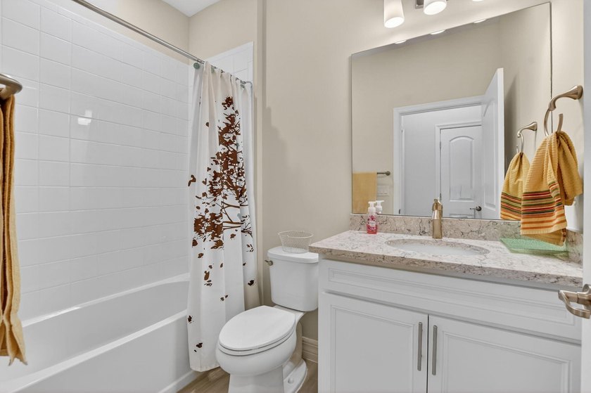 Best unit in Boca Flores! This beautifully upgraded 2-bedroom - photo 26