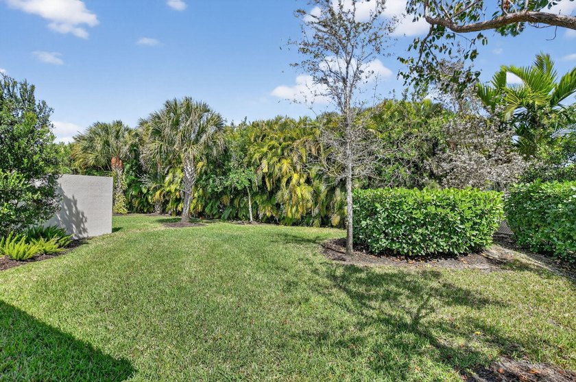Best unit in Boca Flores! This beautifully upgraded 2-bedroom - photo 36