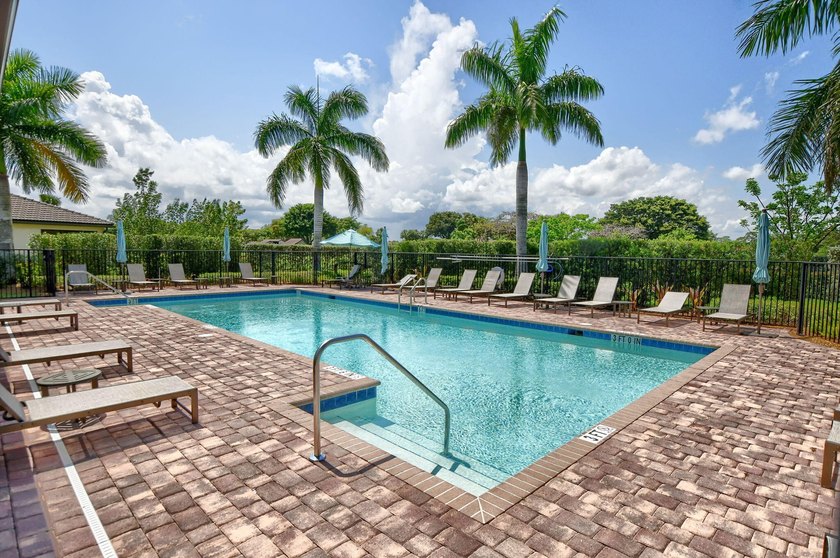 Best unit in Boca Flores! This beautifully upgraded 2-bedroom - photo 40