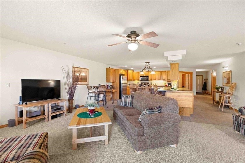 Upgraded Northern Bay Condominium Located On WI 4th Largest - photo 7