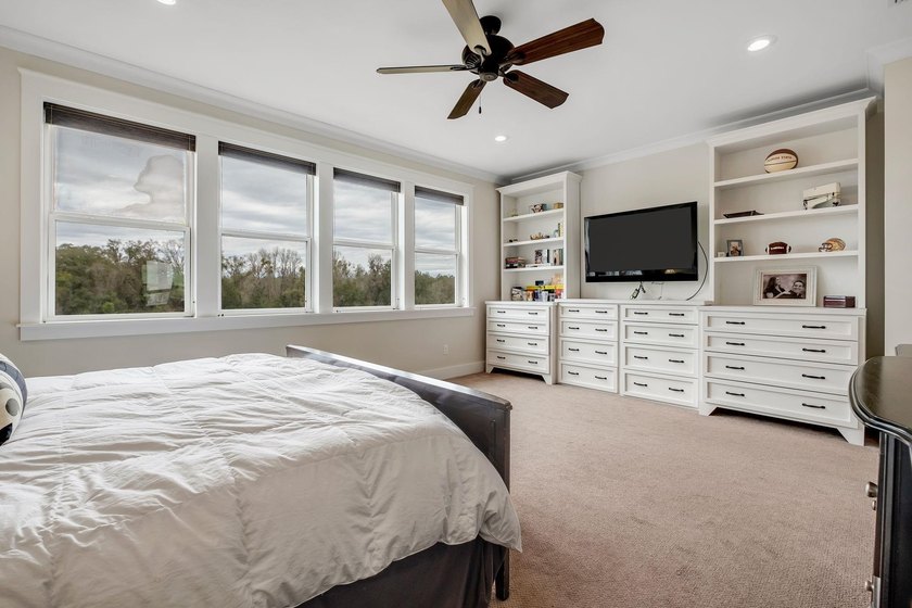 $2,500 Buyer closing cost credit for an accepted offer by July - photo 7