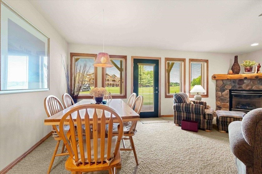 Upgraded Northern Bay Condominium Located On WI 4th Largest - photo 9