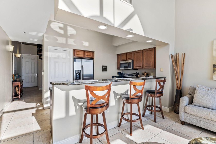 Private Rooftop! Experience breathtaking views of the Emerald - photo 13